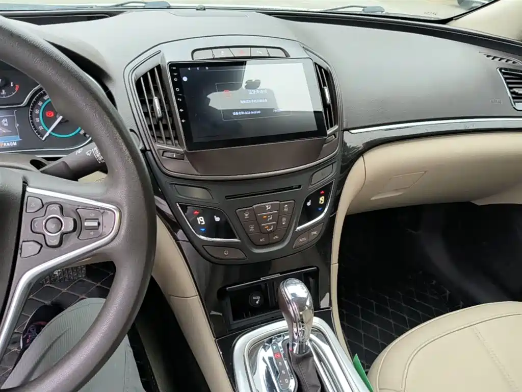 Buick Regal 2015 2.0L Elite Fashion Model фото 10