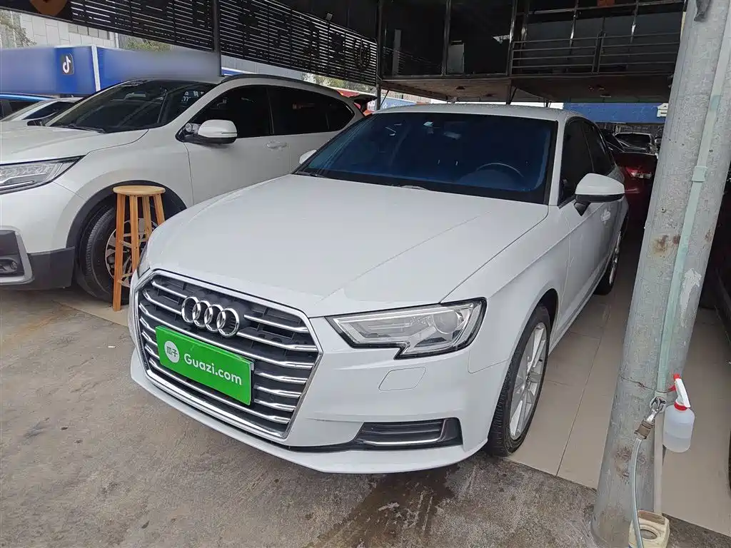 Audi A3 2019 Sportback 35 TFSI Progressive China V фото 2