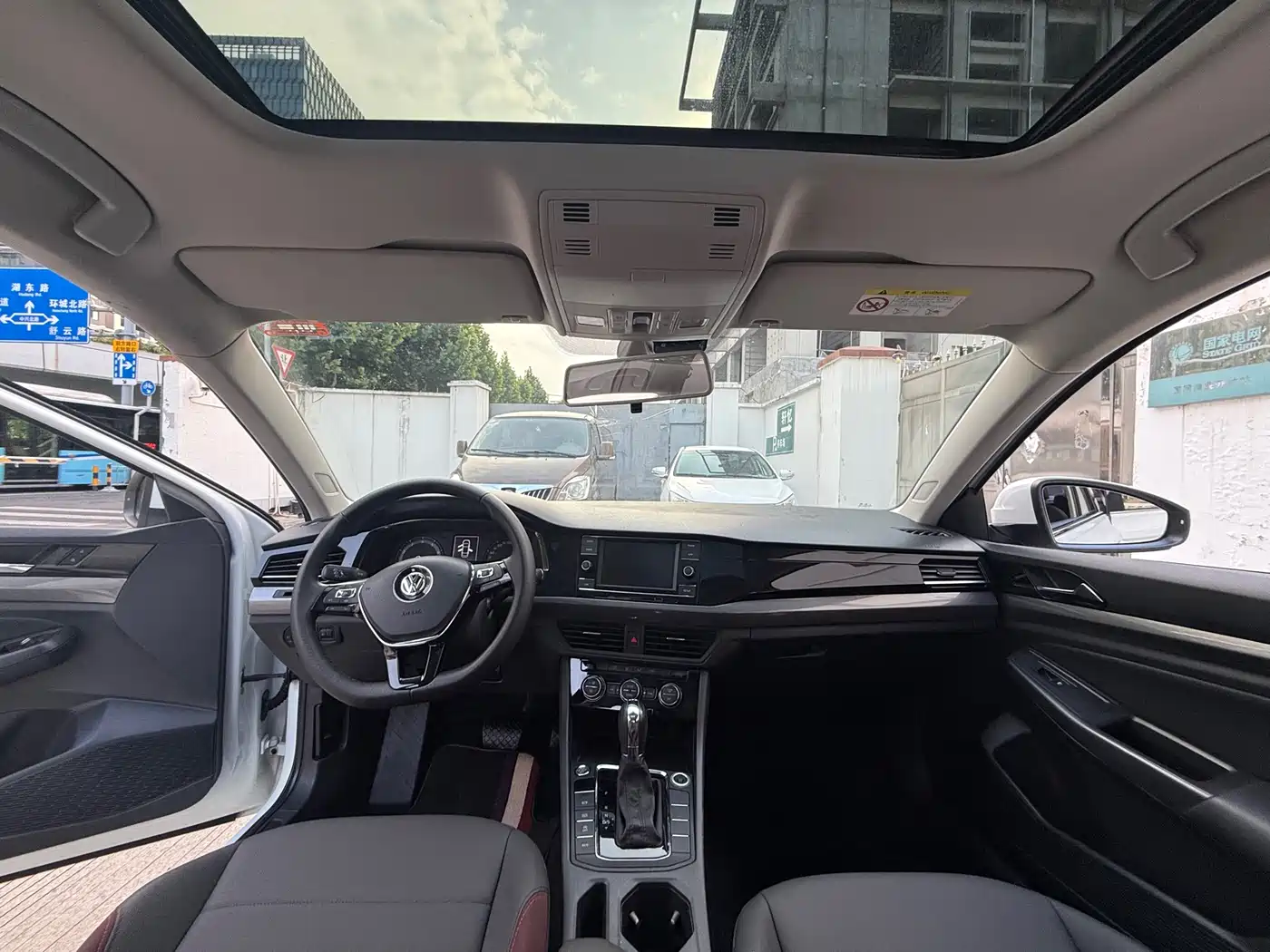 Volkswagen Bora 2019 Facelift 280TSI DSG Elite China VI фото 8