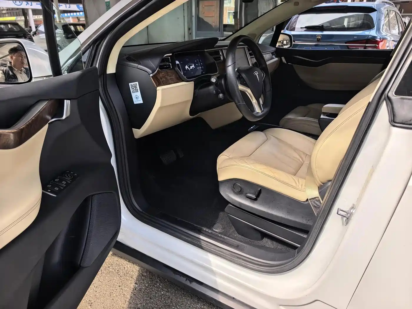 Фото 4 - Tesla Model X