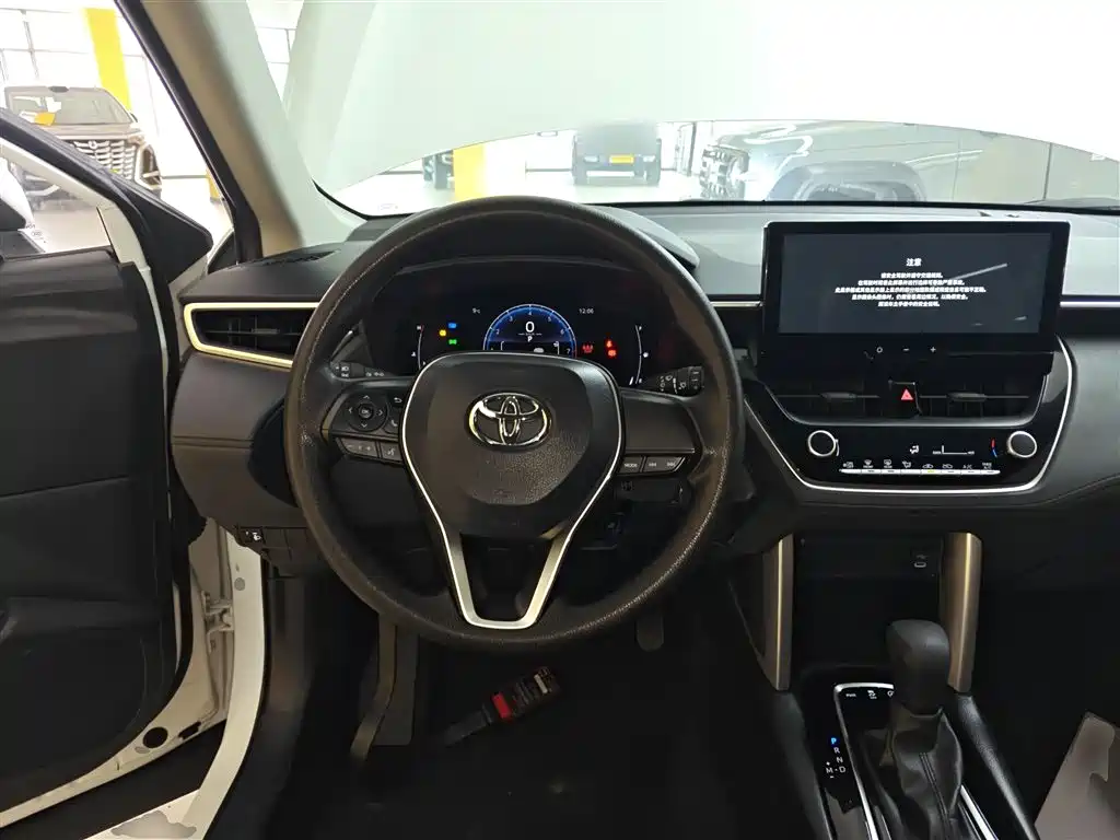 Toyota Frontlander 2024 2.0L CVT Elite Edition фото 7