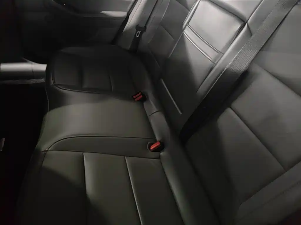 Chevrolet Malibu 2014 2.0L Automatic Luxury фото 17