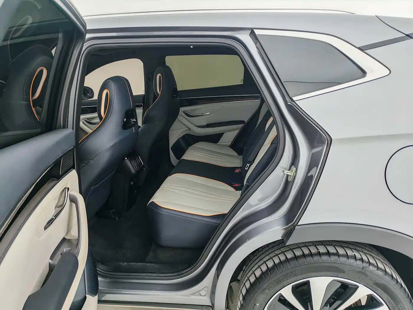 BYD Song PLUS PHEV 2023 Champion Edition DM-i 110KM Flagship PLUS фото 7