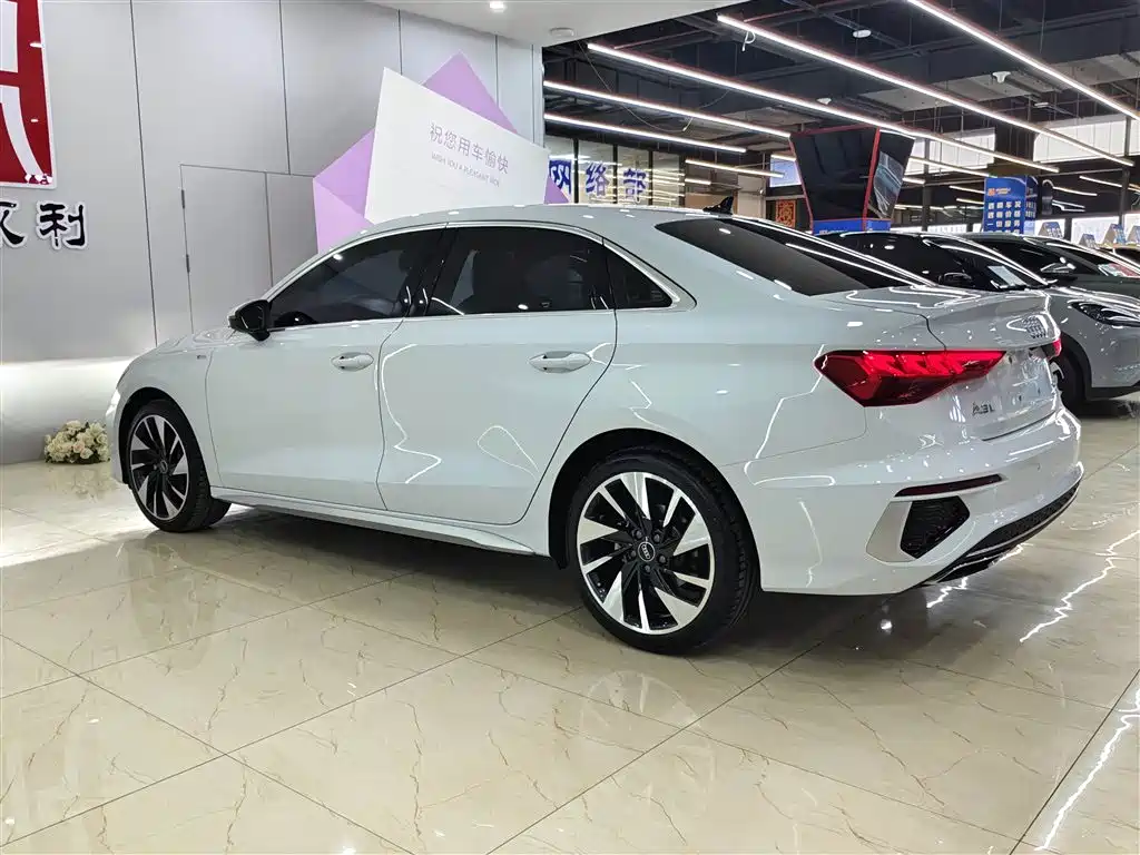 Audi A3 2023 Facelift A3L Limousine 35 TFSI Fashion Sport фото 4
