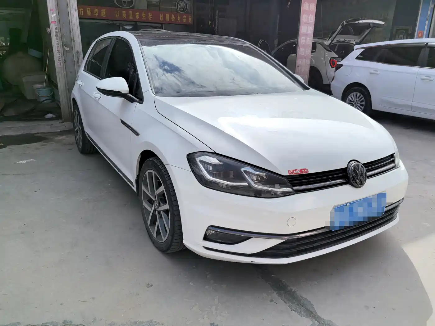 Volkswagen Golf 2020 Beloved Edition 280TSI DSG Luxury фото 3