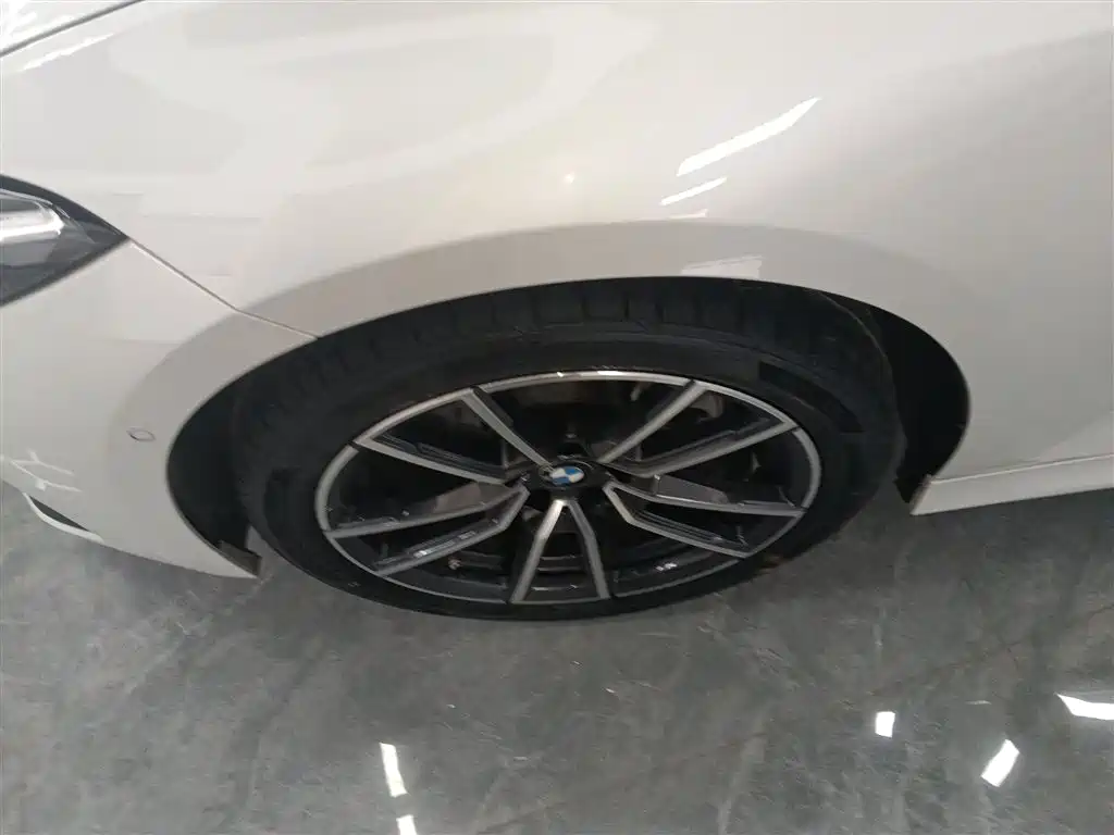 BMW 3 Series 2024 325Li M Sport Package фото 23