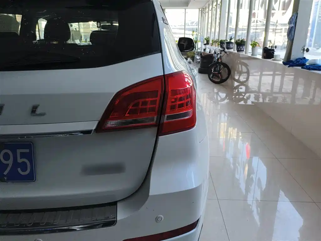 Haval H2 2017 Red Label 1.5T Manual 2WD Comfort фото 8
