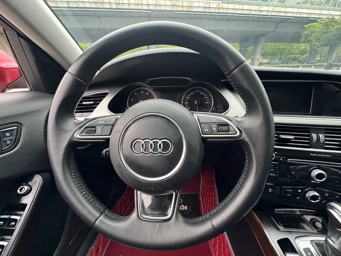 Audi A4L 2013 35 TFSI Automatic Comfort фото 20