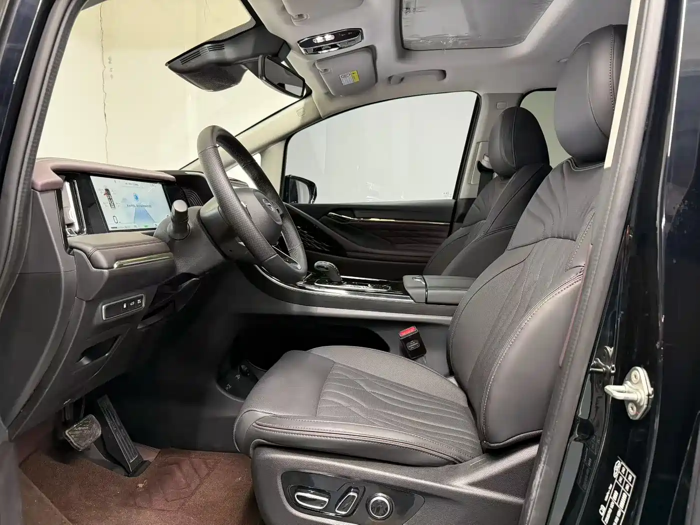 GAC Trumpchi Trumpchi M8 2024 Master Series Super Hybrid фото 5
