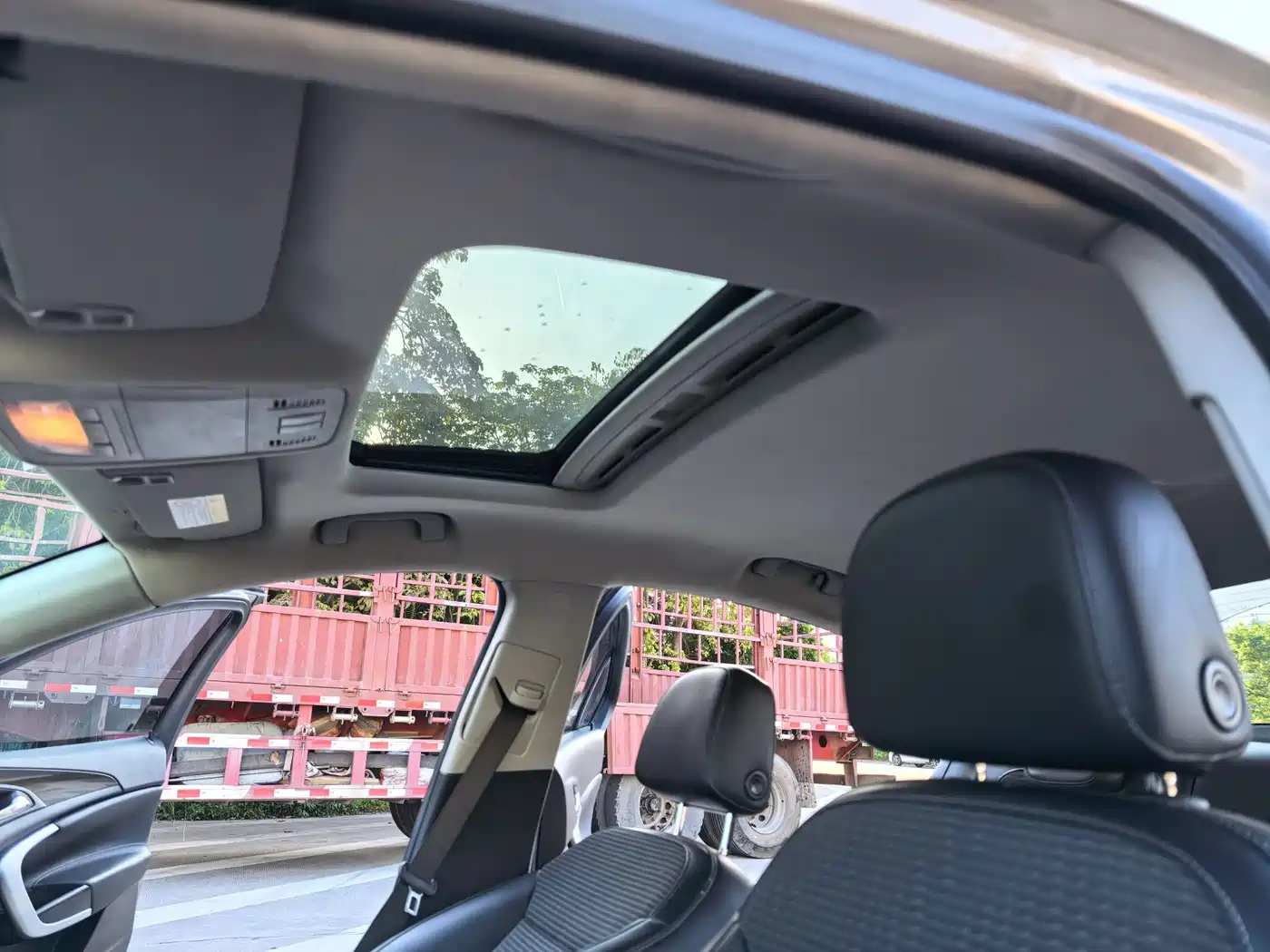 Buick Regal 2015 1.6T Leading Tech Edition фото 14