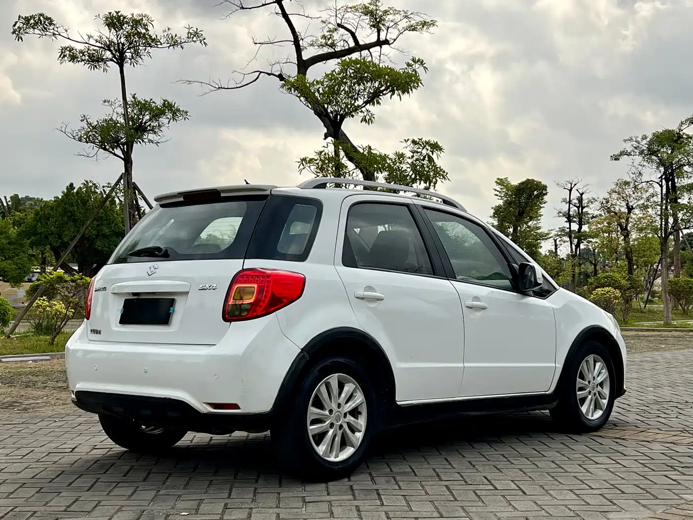 Suzuki SX4 2014 2013 1.6L Automatic Coolray