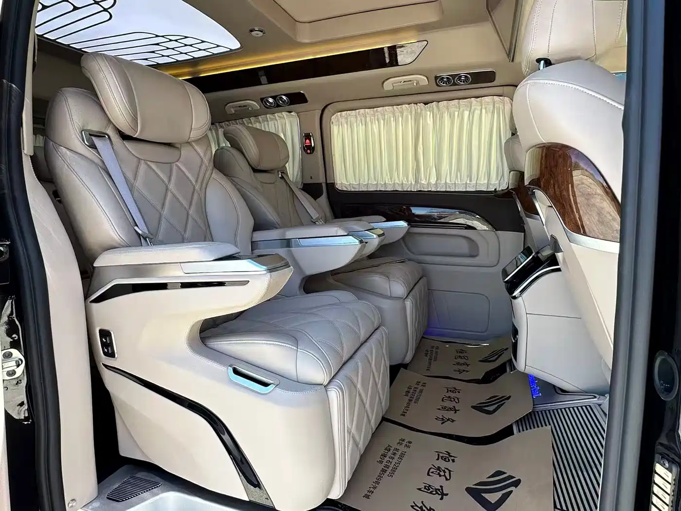 Mercedes-Benz Vito 2023 2.0T Business 7-Seater фото 9