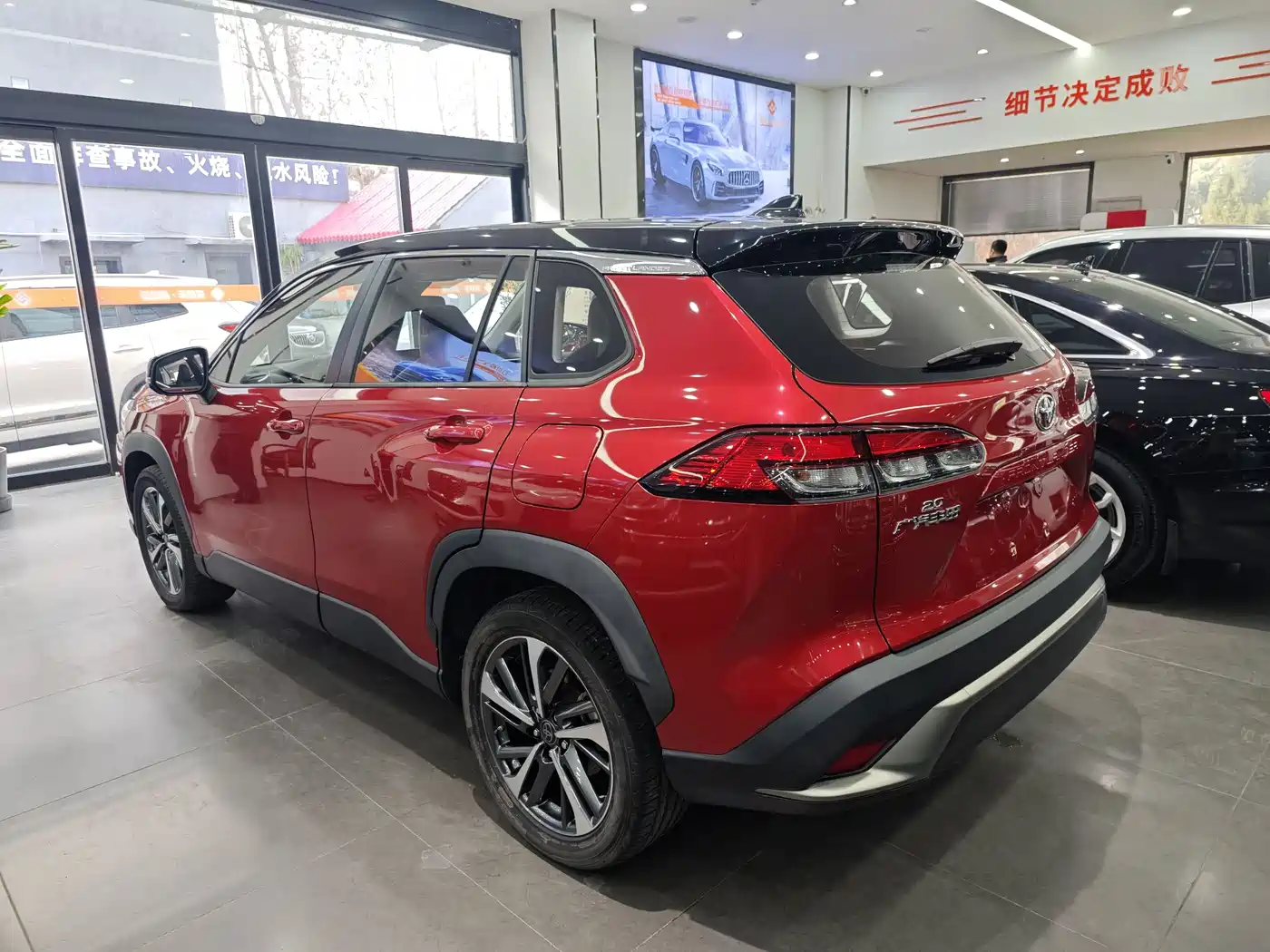 Toyota Frontlander 2022 2.0L CVT Luxury PLUS Edition фото 5