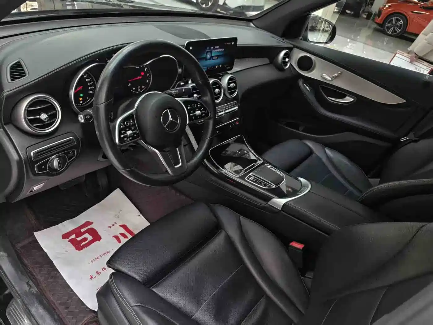 Mercedes-Benz GLC 2020 GLC 260 L 4MATIC Dynamic фото 5