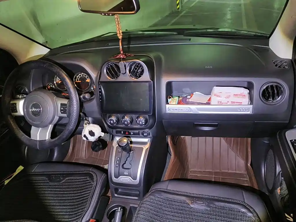 Jeep Compass (Import) 2014 2014 Facelift 2.4L 4WD Comfort Edition
