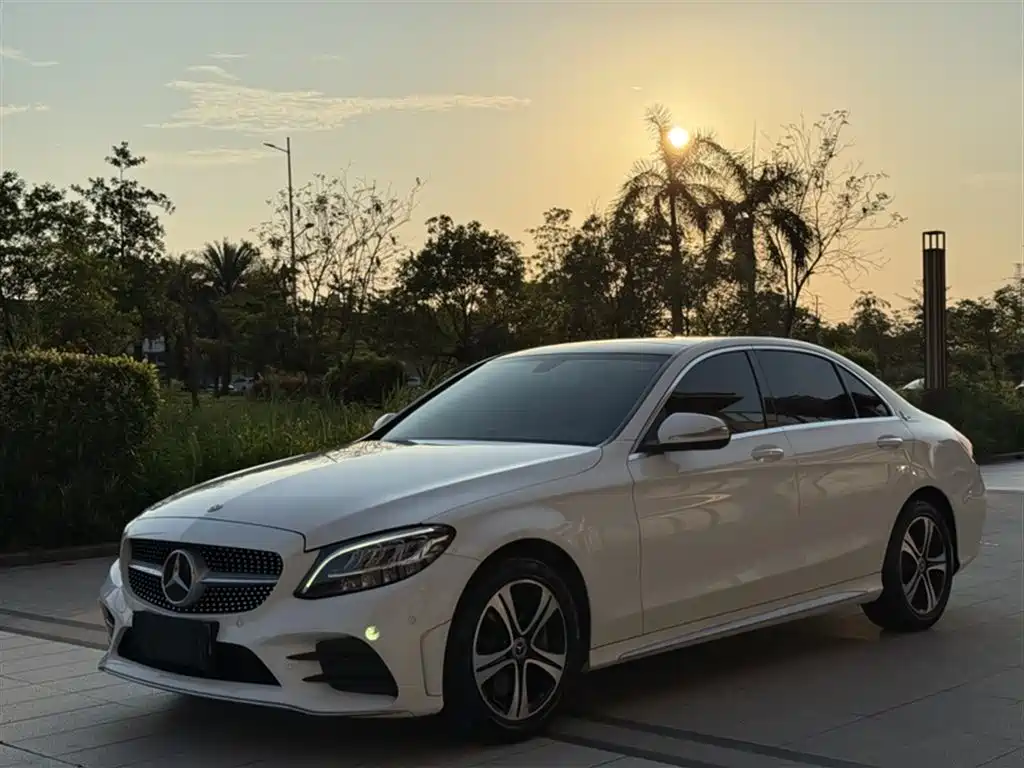 Mercedes-Benz C-Class 2019 Facelift C 260 L Sport фото 2
