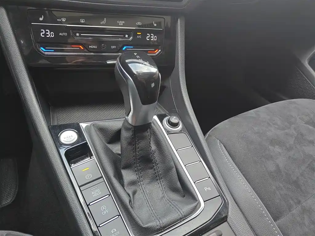 Volkswagen Sagitar 2021 280TSI DSG Luxury Smart Connect фото 6