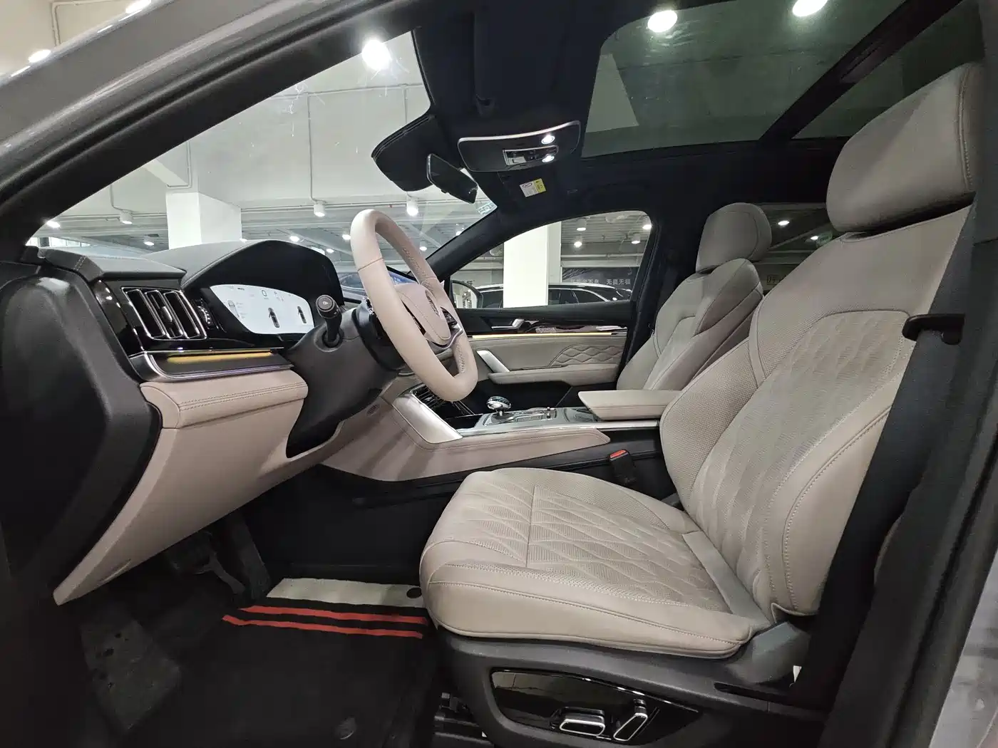 BYD Tang New Energy 2025 Smart Driving Edition DM-i 115KM Premium фото 12