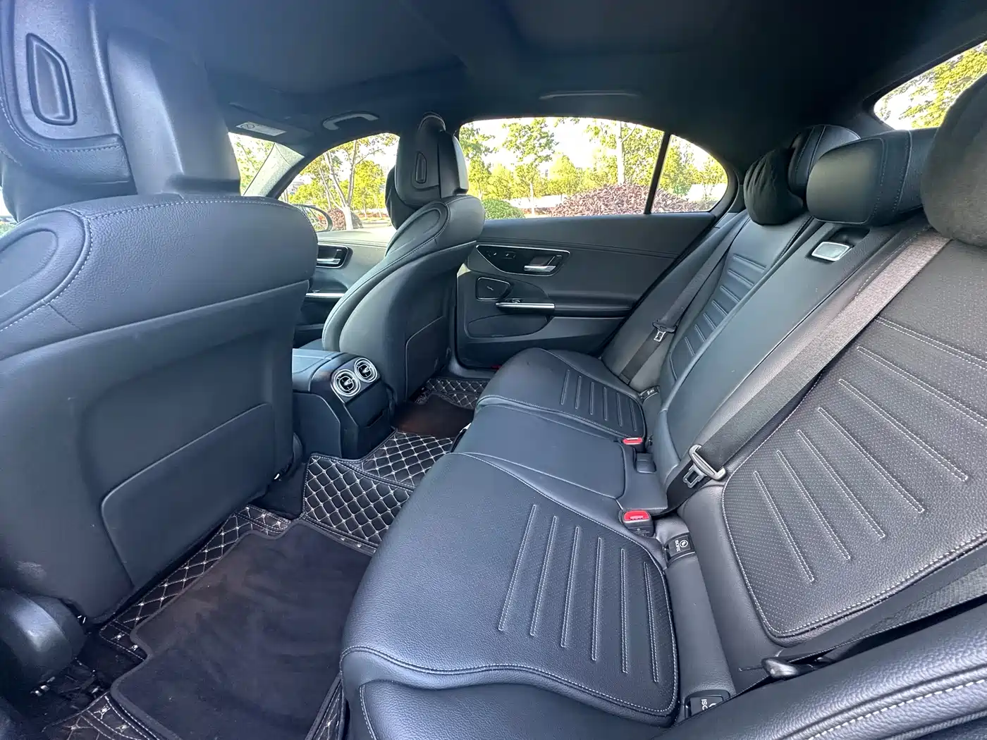 Mercedes-Benz C-Class 2024 C 260 L Sport фото 11