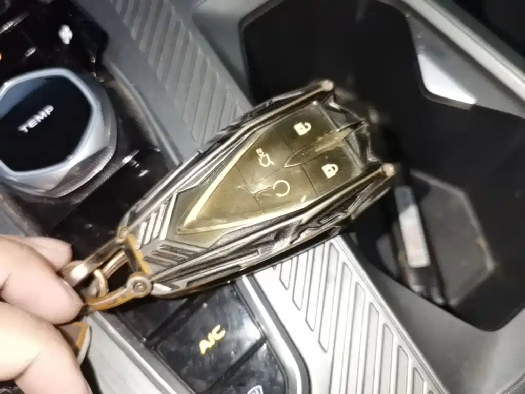 Changan Oshan Z6 EV 2024 2023 Smart Electric iDD 150KM Flagship PLUS