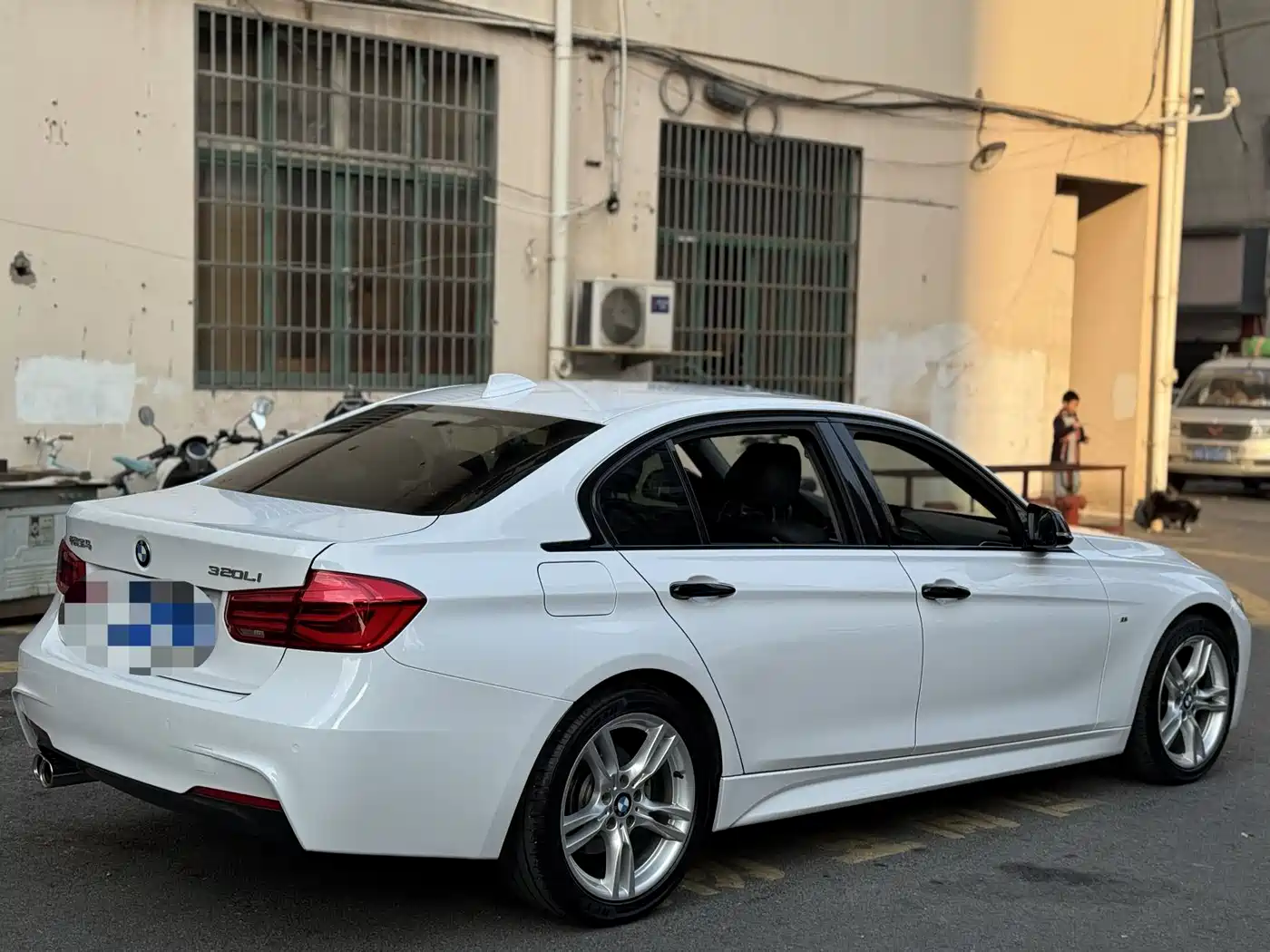 BMW 3 Series 2018 320Li Leading M Sport Package фото 12
