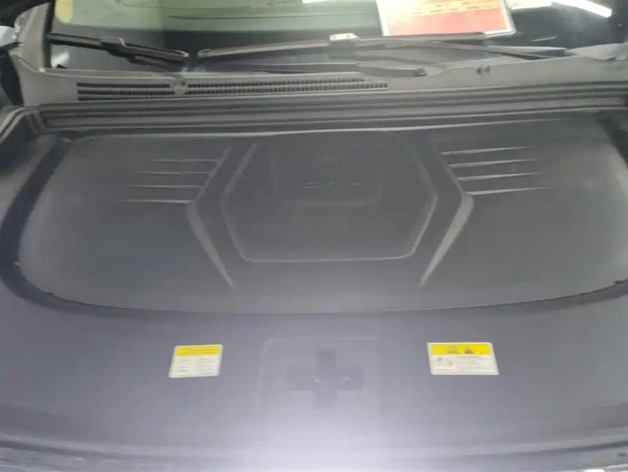 Voyah Auto Voyah Dreamer 2025 PHEV AWD Excellent Kunpeng Edition фото 10