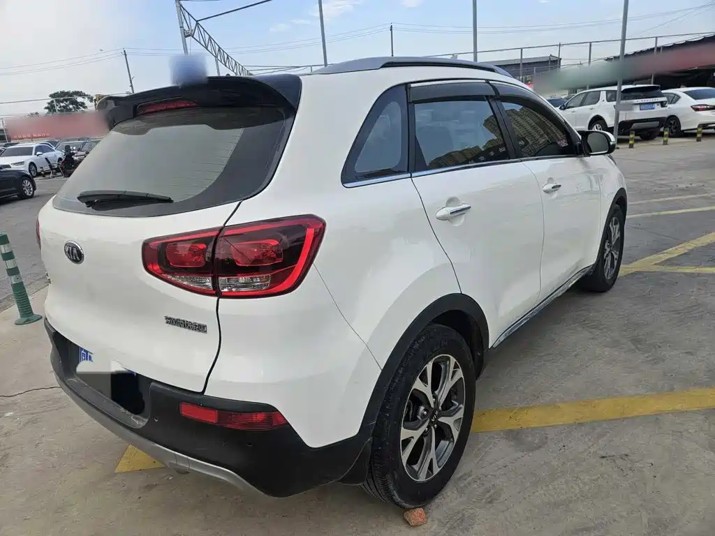 Kia KX3 2015 2015 2.0L Automatic 2WD DLX