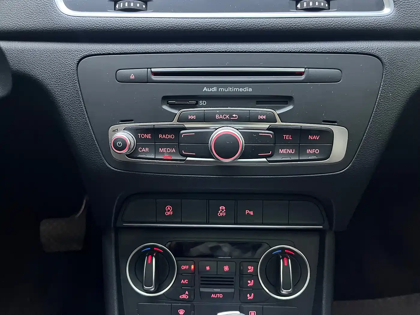 Audi Q3 2018 35 TFSI Fashion Collector's Edition фото 8