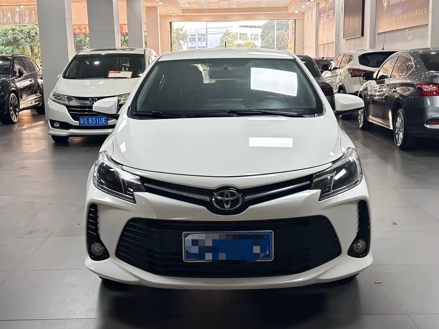 Toyota Vios 2022 1.5L 20th Anniversary Edition фото 2