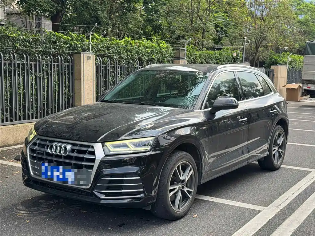 Audi Q5L 2018 45 TFSI Exclusive Fashion (China V)