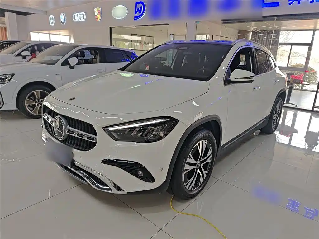 Mercedes-Benz GLA 2024 GLA 220 фото 2