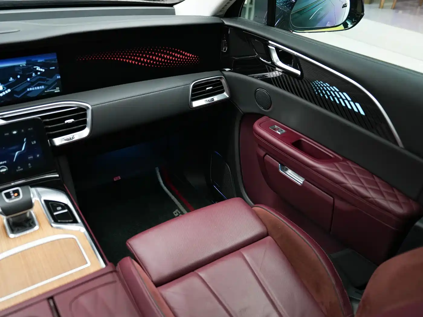 Hongqi E-HS9 2021 460km Flagship Comfort 6-seater фото 25
