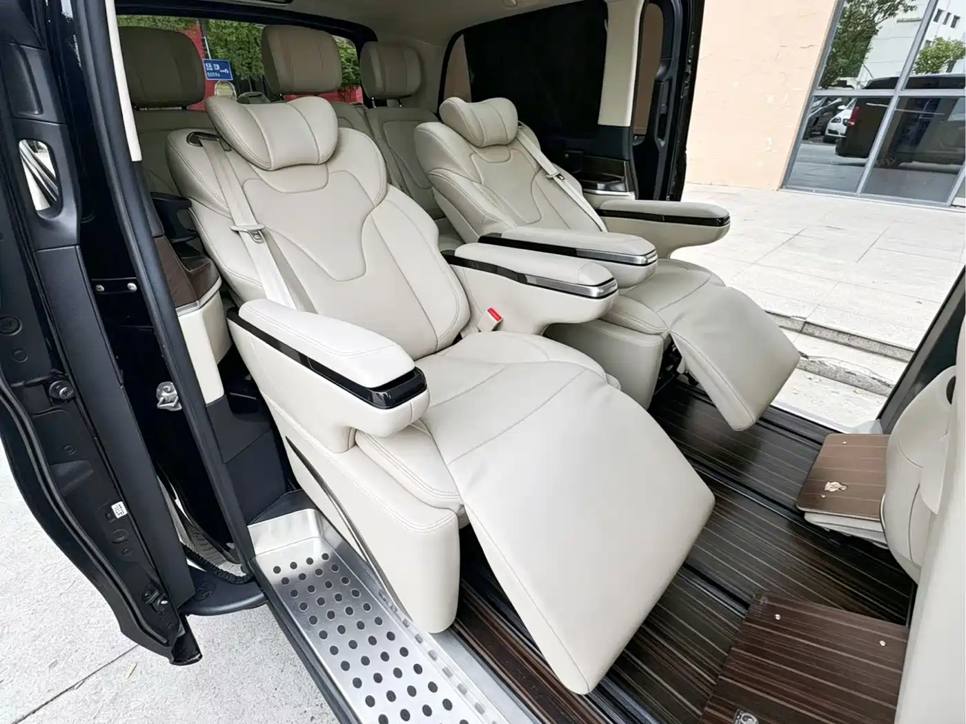 MERCEDES-BENZ V-CLASS