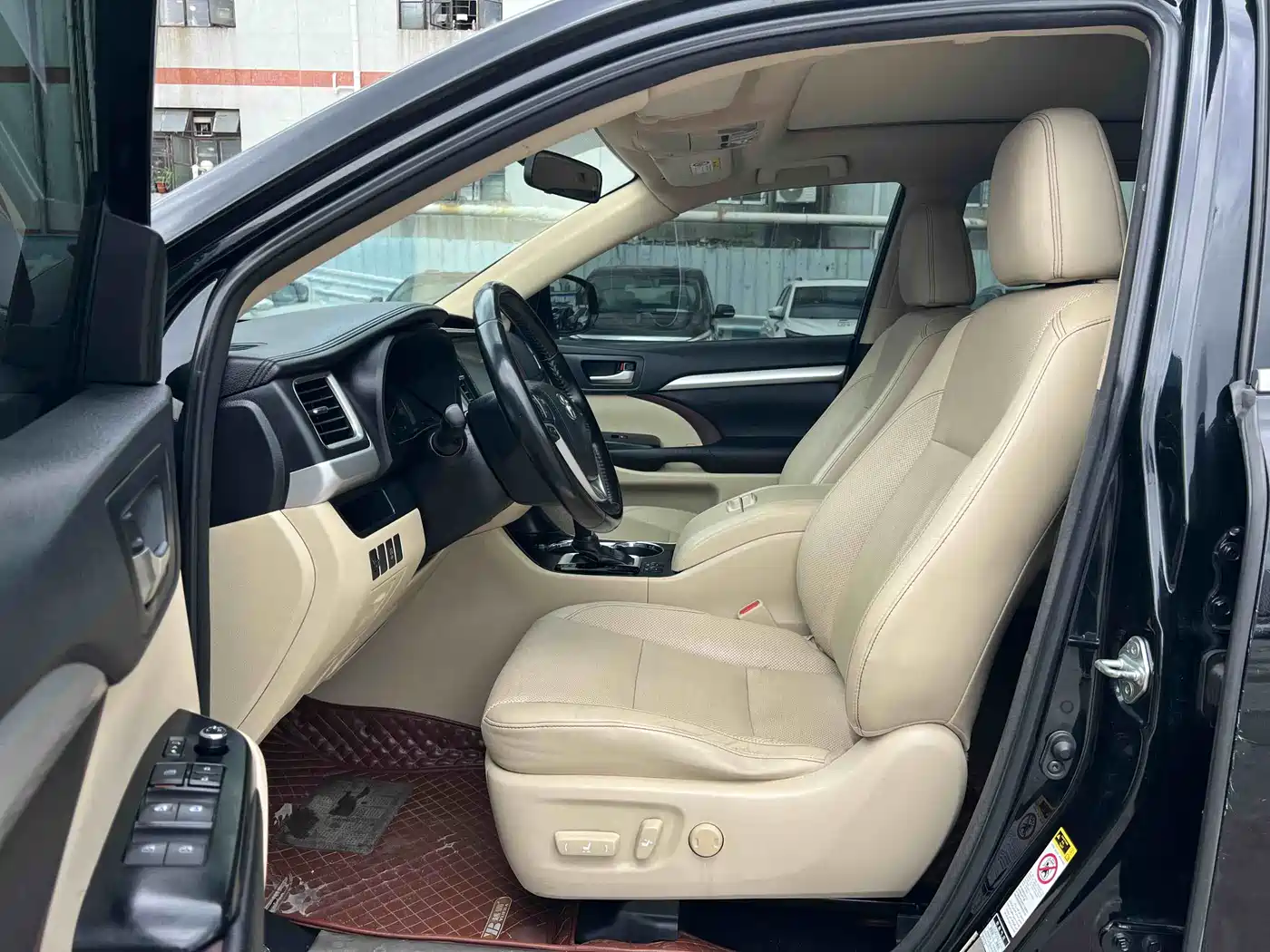 Toyota Highlander 2015 2.0T AWD Luxury Edition 7-seater фото 4