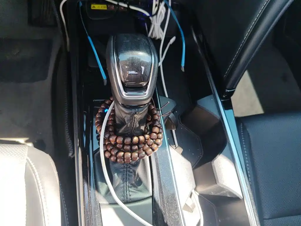 Toyota Camry 2024 Hybrid 2.0HGVP Luxury Edition фото 11