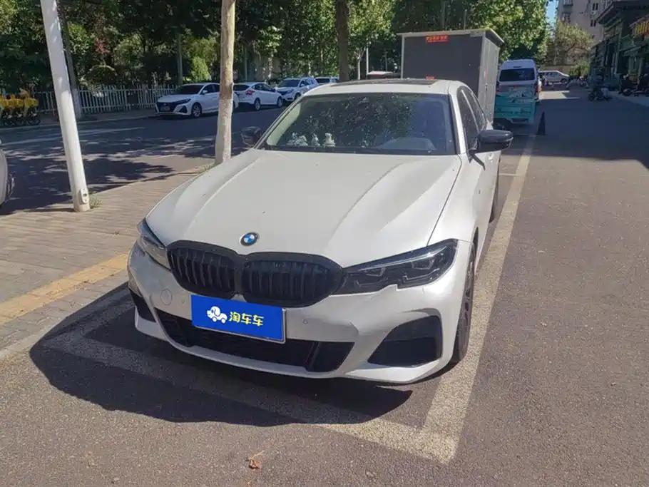 BMW 3 Series 2022 325i M Sport Shadow Edition фото 2