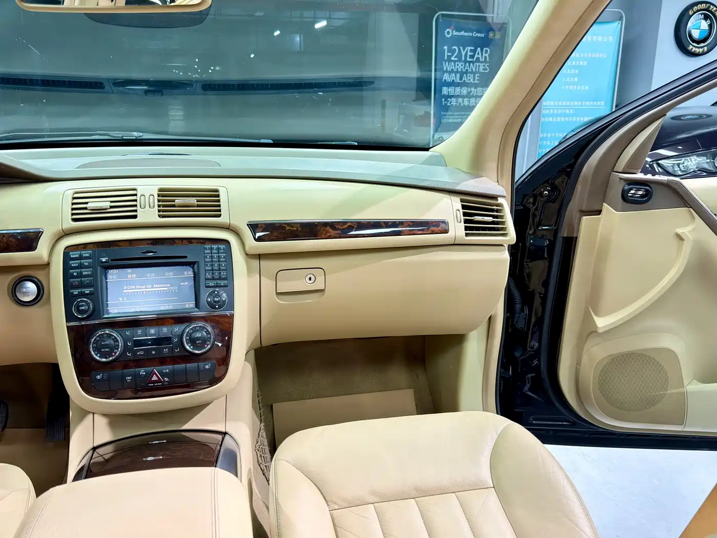 Mercedes-Benz R-Class 2010 R 350 L 4MATIC фото 15