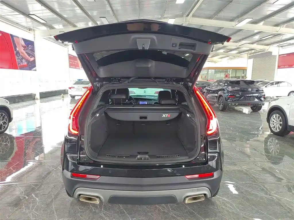 Cadillac XT4 2021 28T FWD Premium Edition фото 15