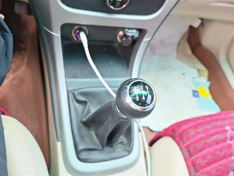 BYD F3 2014 1.5L Manual Luxury фото 16