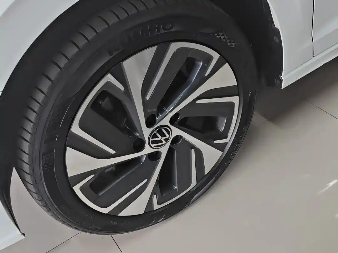 Volkswagen Bora 2025 200TSI DSG Joy Ride Navigation Edition фото 8