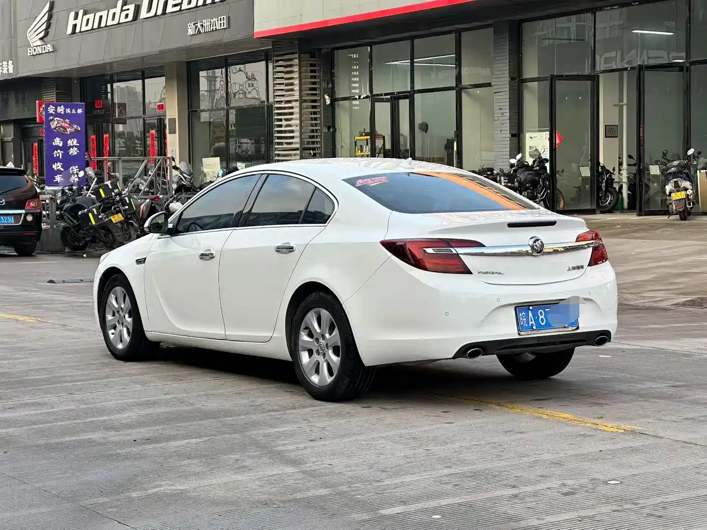 Buick Regal 2015 2.0L Elite Fashion Model фото 5