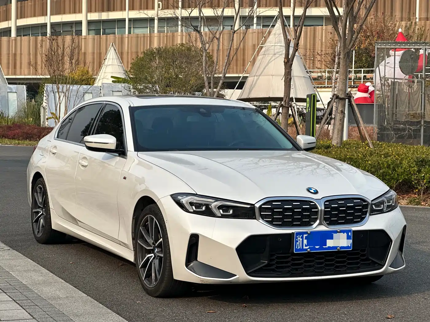 BMW 3 Series 2023 325Li M Sport Package фото 3