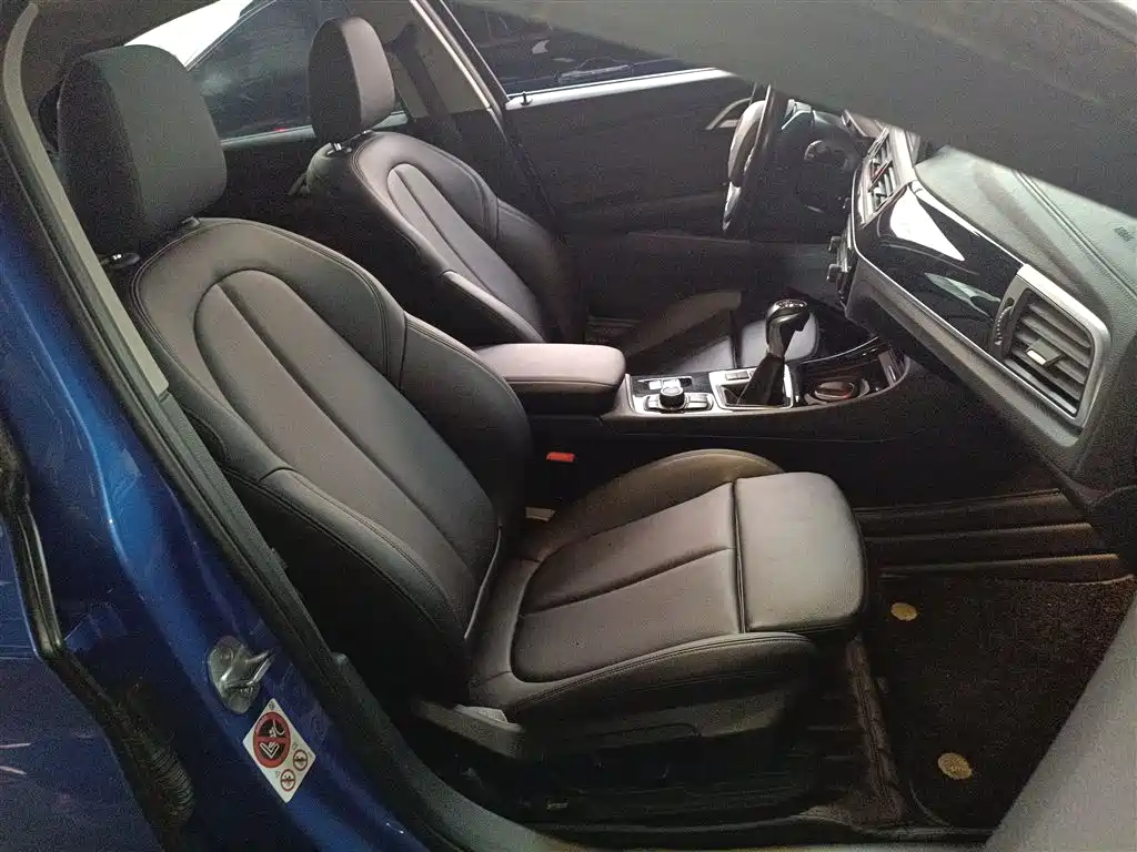BMW 1 Series 2017 118i Sport фото 20