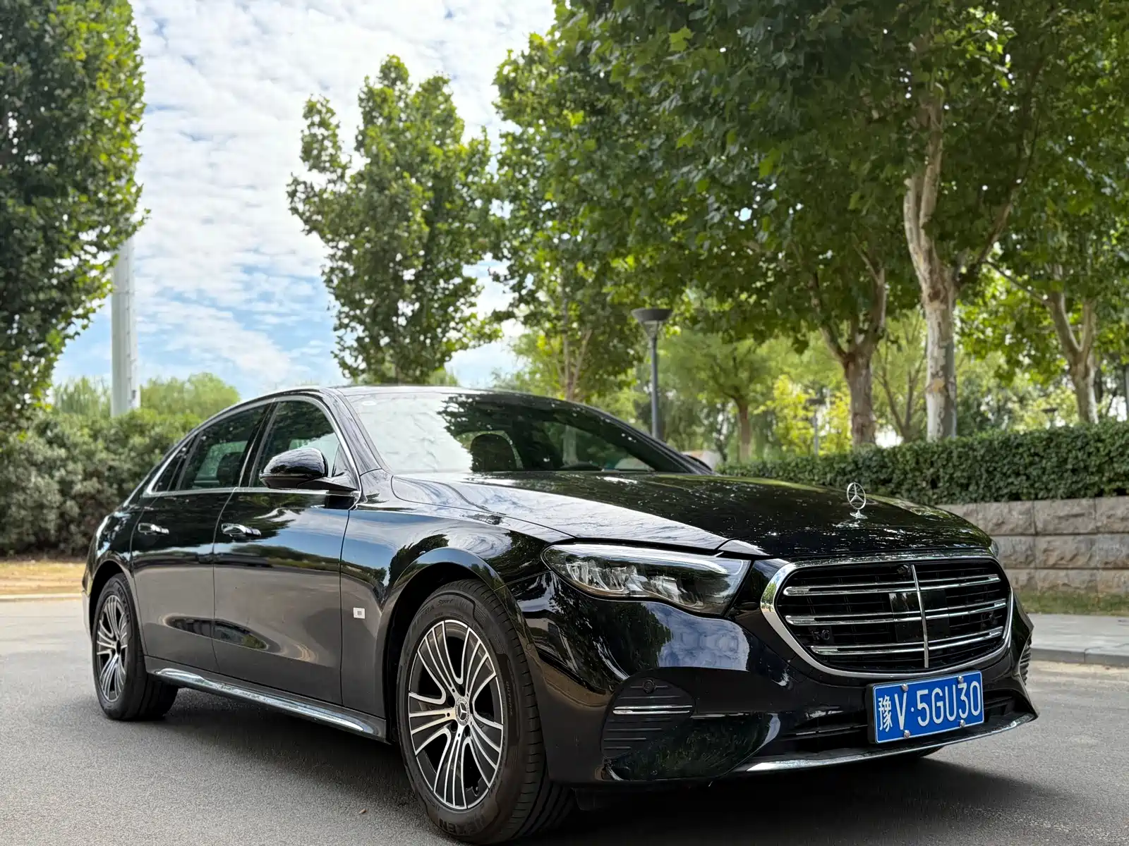 Photo 1 - Mercedes-Benz E-Class