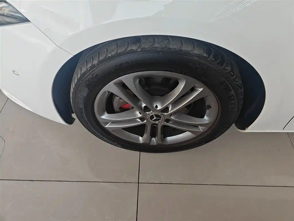 Mercedes-Benz A-Class (Import) 2019 A 200 Dynamic Version фото 25