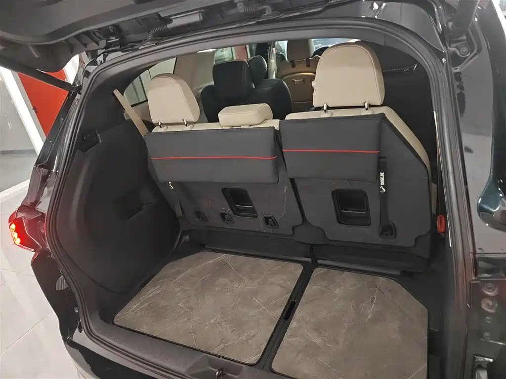Toyota Granvia 2023 2.5L Hybrid Prestige PLUS Edition фото 19