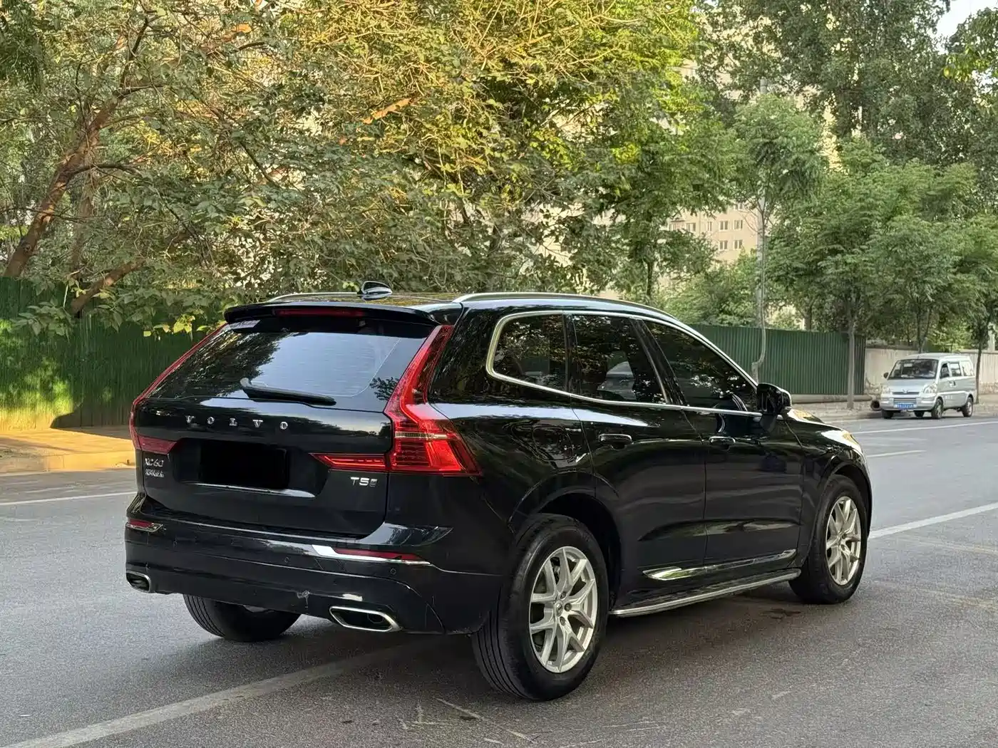 Volvo XC60 2021 T5 AWD Momentum фото 4