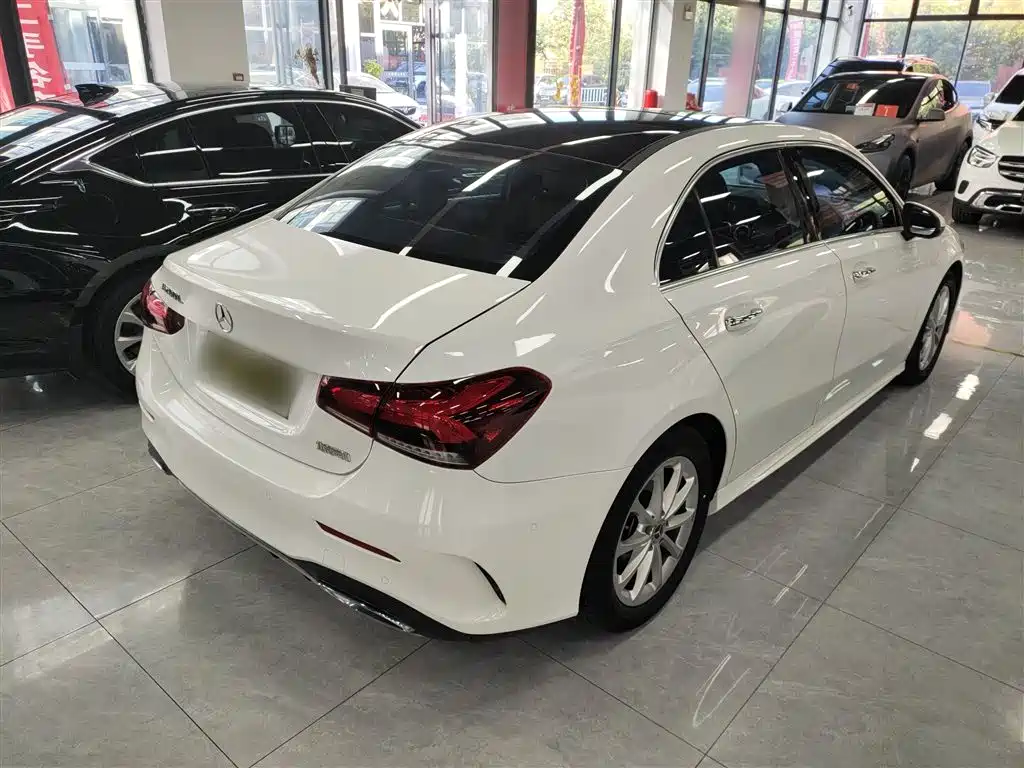 MERCEDES-BENZ CLASS A