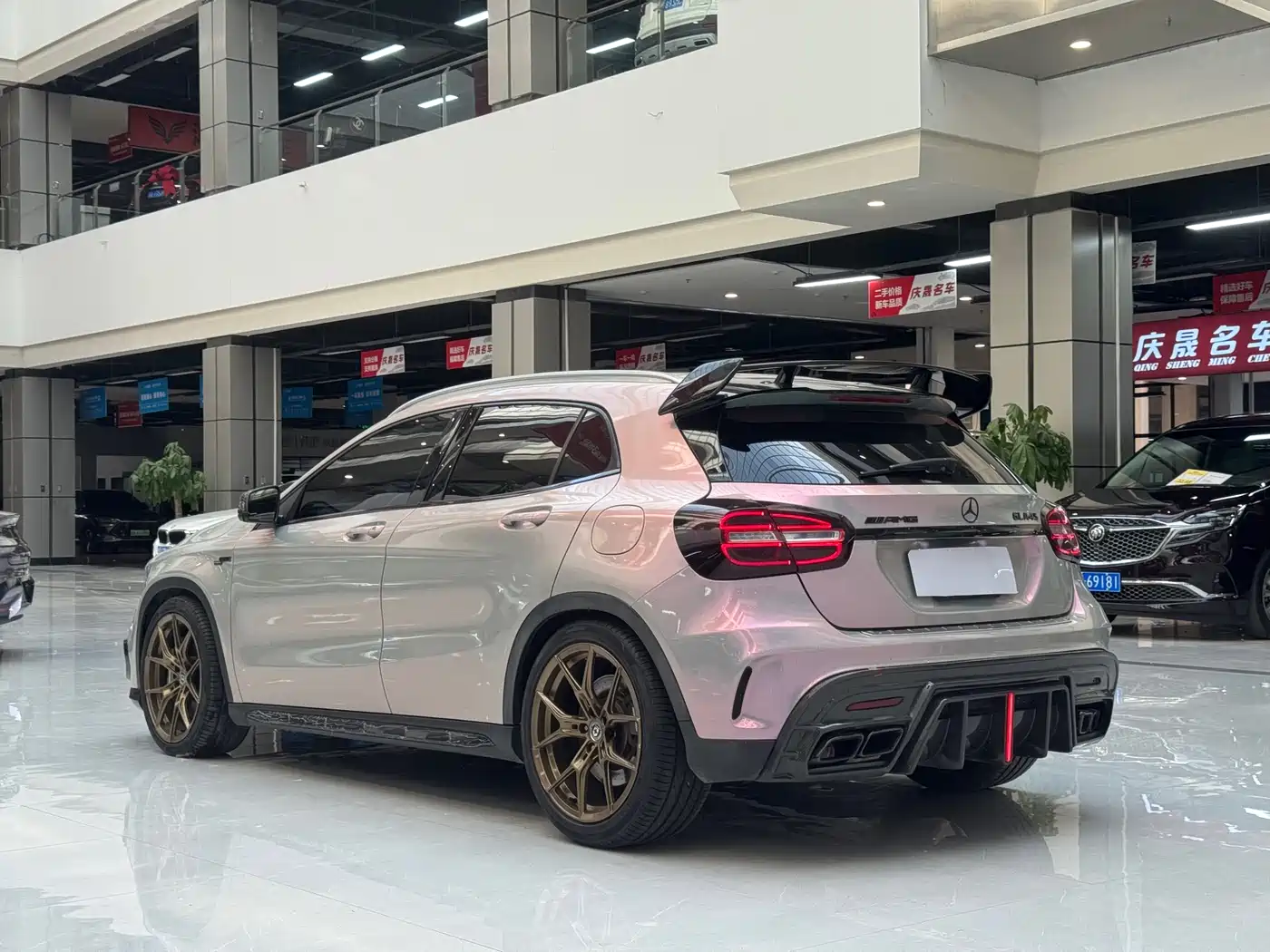 Mercedes-Benz GLA AMG 2016 AMG GLA 45 4MATIC фото 16