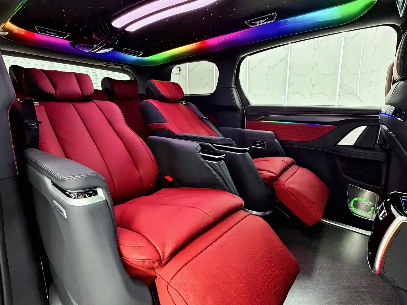 Buick GL8 2025 Land Business Class First Edition фото 14